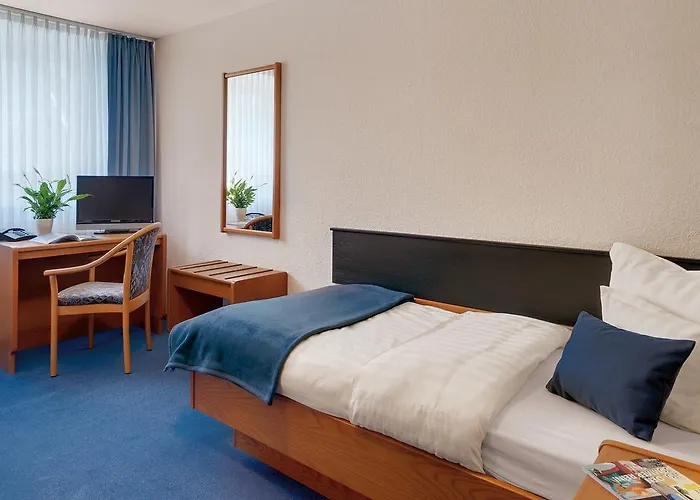 モータースポーツ ホテル 3*